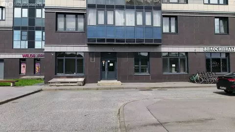 Торговая площадь (154 м)