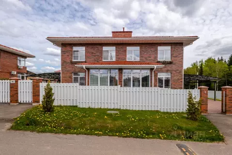 Таунхаус в Московская область, Дмитровский муниципальный округ, Катуар ...