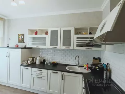 2-к кв. Самарская область, Тольятти просп. Степана Разина, 82 (71.5 м)