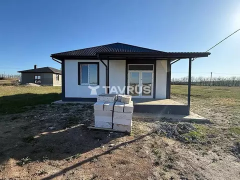 Дом в Крым, Симферопольский район, с. Урожайное, Гаспринского кв-л  ...