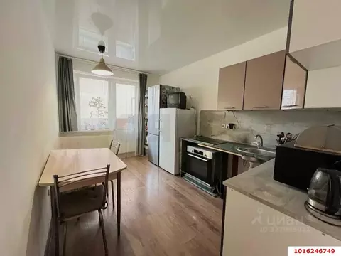 2-к кв. Краснодарский край, Краснодар ул. Командорская (60.5 м)