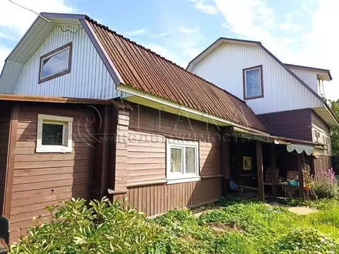 Дом в Ленинградская область, Лужский район, Заклинское с/пос, д. Выбор ...