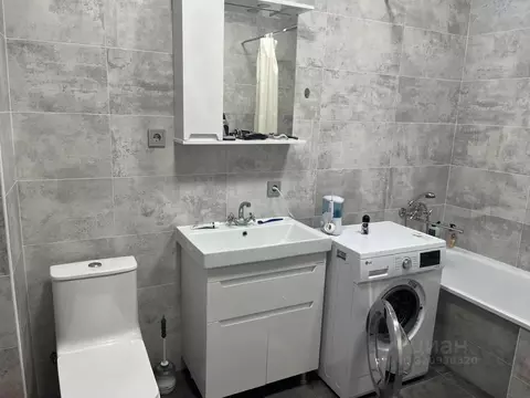 2-к кв. Северная Осетия, Владикавказ ул. Билара Кабалоева, 8А (90.0 м)