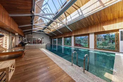 Дом в Московская область, Одинцовский городской округ, пос. Барвиха  ...