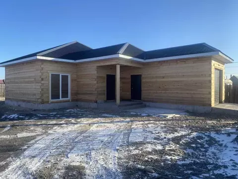 Дом в Хакасия, Усть-Абаканский район, д. Чапаево Тихий пер. (120 м)