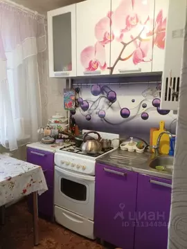 2-к кв. Самарская область, Кинельский район, Комсомольский с/пос, пос. ...