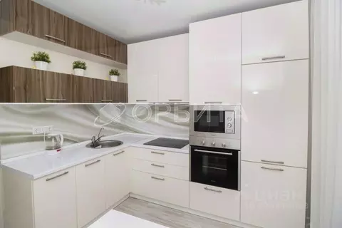 1-к кв. Тюменская область, Тюмень ул. Александра Протозанова, 10 (40.0 ...