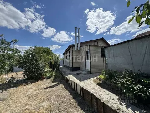 Дом в Волгоградская область, Волгоград ул. Джамбула Джабаева, 44/85 ...