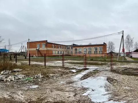 Участок в Калужская область, Перемышльский район, Село Ахлебинино ...