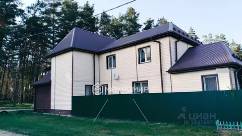 Дом в Брянская область, Жуковский муниципальный округ, пос. Тросна ул. ...