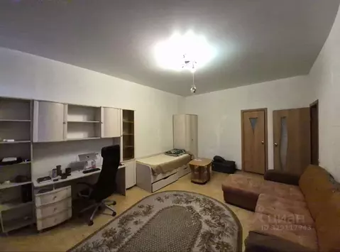 2-к кв. Омская область, Омск ул. Декабристов, 130 (80.0 м)