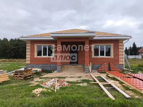 Дом в Курская область, Октябрьский район, Большедолженковский ...