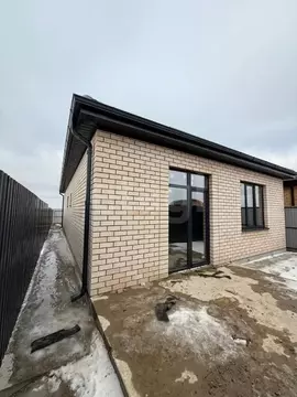 Дом в Калмыкия, Элиста ул. Шебенеры, 12 (100 м)