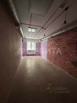 Помещение свободного назначения в Тюменская область, Тюмень ул. ...