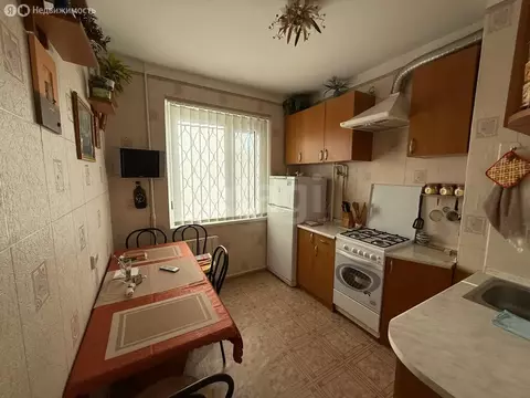 2-комнатная квартира: Симферополь, улица Дружбы, 62 (50 м)