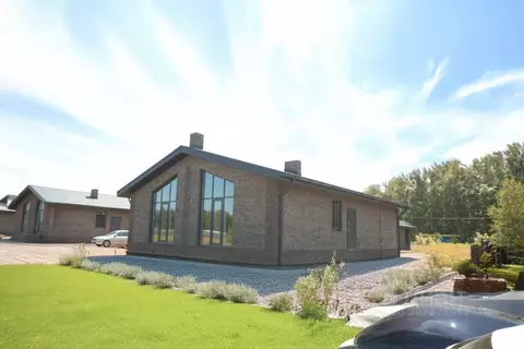 Дом в Омская область, Омский район, с. Усть-Заостровка  (129 м)