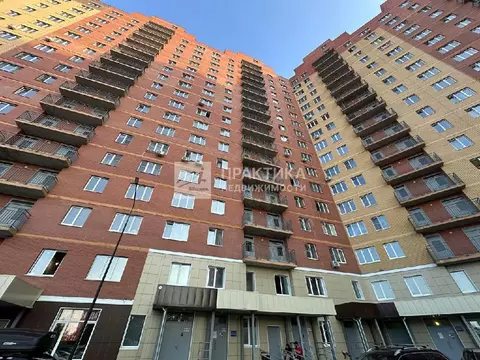 Продается 2-комнатная квартира