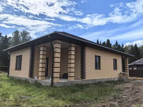 Дом в Калужская область, Жуковский район, Совхоз Победа с/пос, д. ...