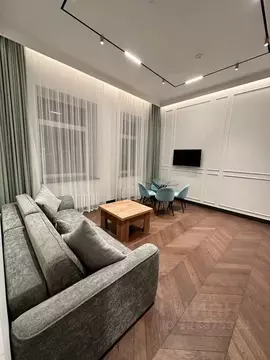 2-к кв. Москва ул. Петровка, 26С3 (70.0 м)