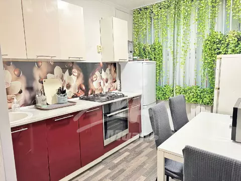 Продается 3-комнатная квартира