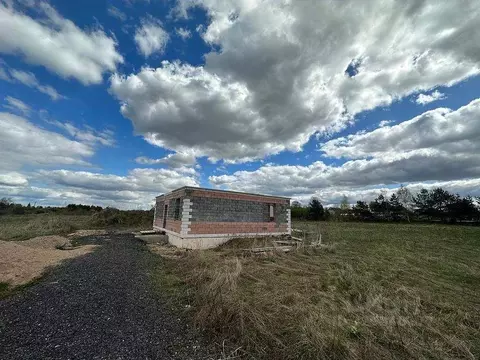 Участок в Псковская область, Псковский район, Тямшанская волость, д. ...