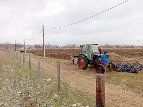 Участок в Волгоградская область, Среднеахтубинский район, Кировское ...