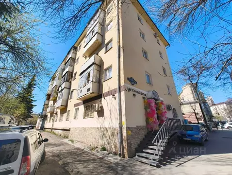 2-к кв. Башкортостан, Уфа Коммунистическая ул., 84 (44.7 м)