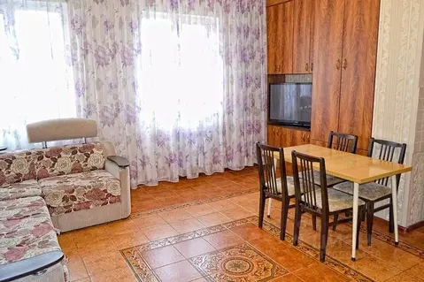 2-к кв. Краснодарский край, Анапа Терская ул., 79 (89.0 м)