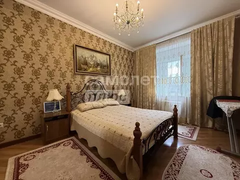 3-к кв. Дагестан, Каспийск Советская ул., 10 (96.0 м)