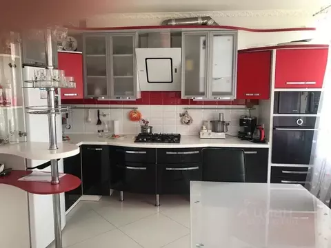 2-к кв. Крым, Евпатория просп. Ленина, 51/50 (80.0 м)