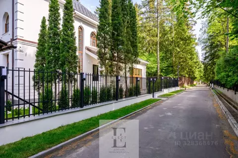 Дом в Московская область, Одинцовский городской округ, д. Жуковка  ...