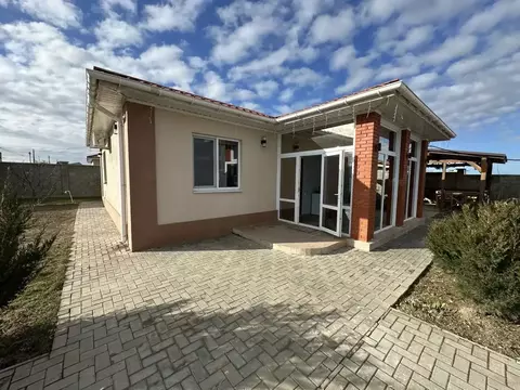 Дом в Крым, Сакский район, Штормовское с/пос, Дружба-2 СНТ ул. ...