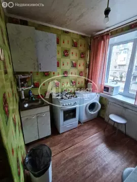 2-комнатная квартира: Чернушка, Коммунистическая улица, 15 (44 м)