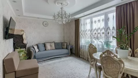 2-к кв. Тюменская область, Тюмень Заречный проезд, 39к2 (65.8 м)