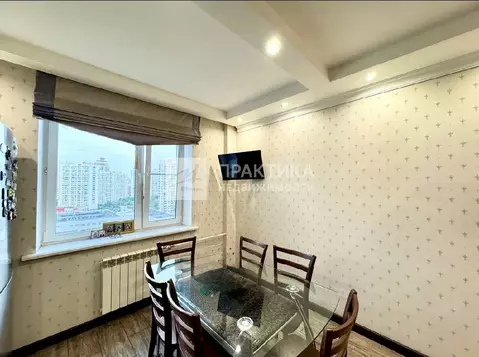 Продается 3-комнатная квартира