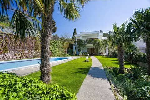 Дом в Крым, Ялта муниципальный округ, Ореанда пгт  (260 м)