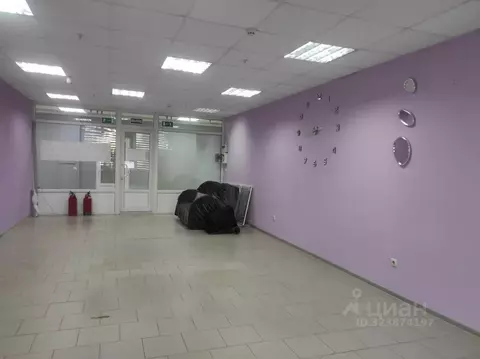 Помещение свободного назначения в Ростовская область, Новочеркасск ул. ...