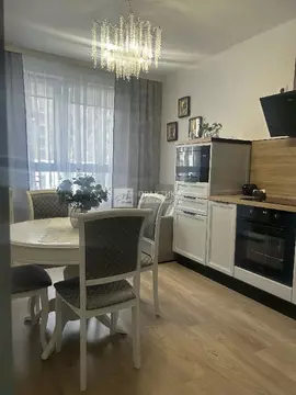 Продается 2-комнатная квартира