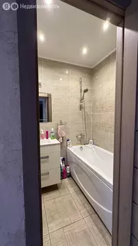 3-комнатная квартира: Барнаул, Лазурная улица, 52 (77 м)