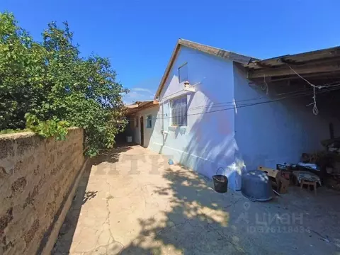 Дом в Крым, Сакский район, Митяевское с/пос, с. Листовое пер. Школьный ...
