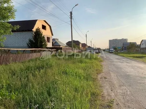 Участок в Тюменская область, Тюмень Матмасы мкр, ул. Поэта Габдуллы ...