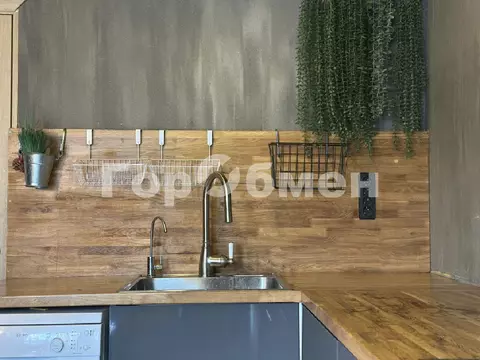 Продается 2-комнатная квартира