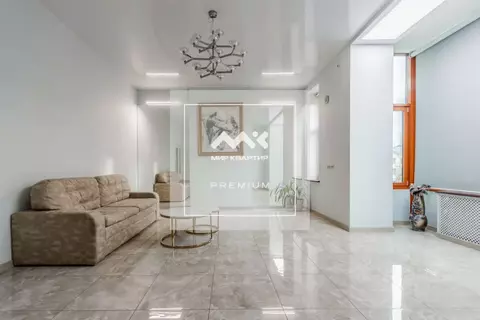 3-к кв. Санкт-Петербург ул. Восстания, 8а (150.0 м)