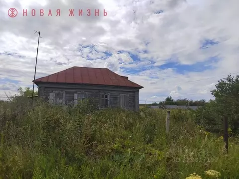 Дом в Самарская область, Красноярский район, Шилан с/пос, с. Чапаево ...