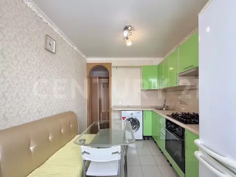 3-к кв. Чувашия, Чебоксары ул. Чапаева, 4 (76.4 м)