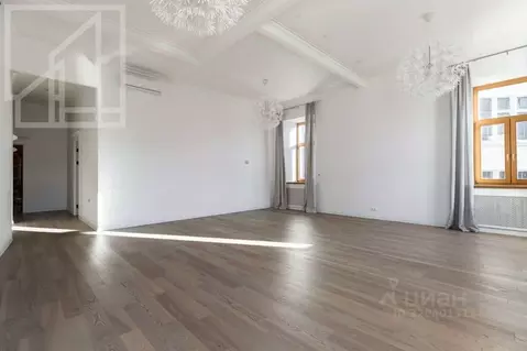 6-к кв. Москва Сретенский бул., 6/1С1 (301.0 м)