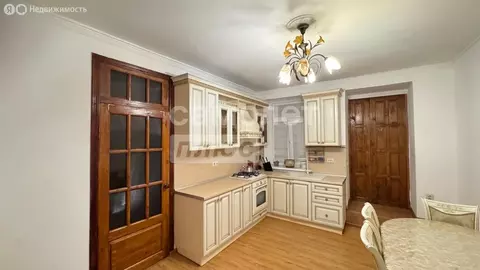 3-комнатная квартира: Махачкала, улица Заманова, 32 (68 м)