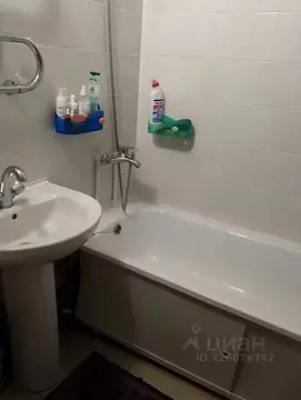 2-к кв. Омская область, Омск ул. 10 лет Октября, 219/1 (54.0 м)