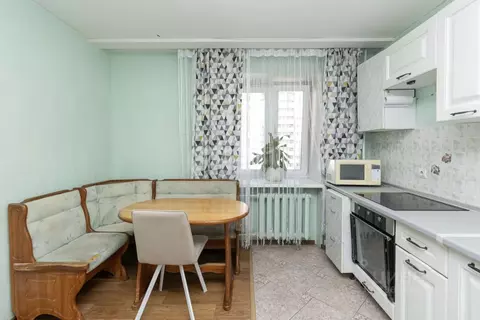 2-к кв. Тюменская область, Тюмень Микрорайон мыс, ул. Малиновского, 8 ...