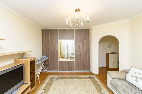 2-к кв. Тюменская область, Тюмень ул. Максима Горького, 30 (60.0 м)